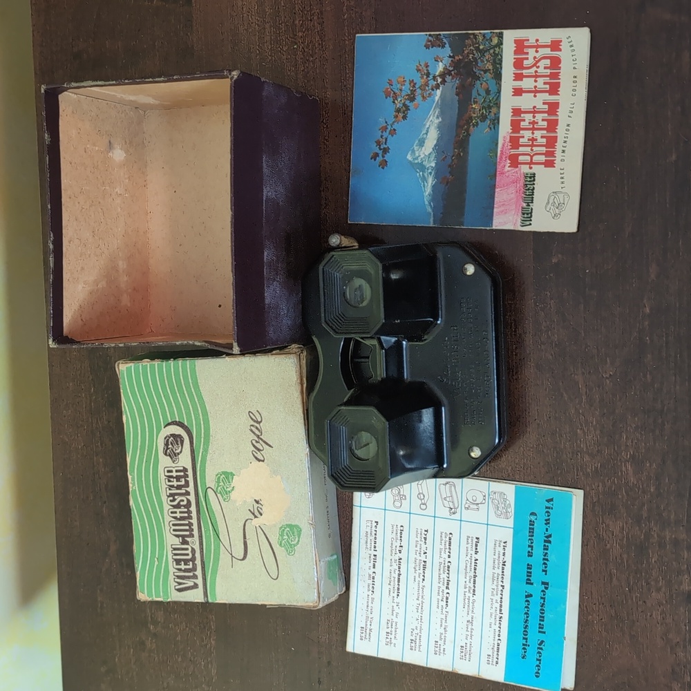 Vintage 1953 Sawyer's View Master Stereoscope in Original Box